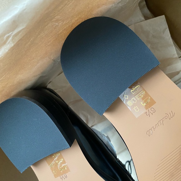 Madewell Black Leather Loafers size 6.5 - Picture 3 of 4